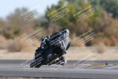 media/Dec-18-2022-SoCal Trackdays (Sun) [[8099a50955]]/Turn 7 Backside (1125am)/